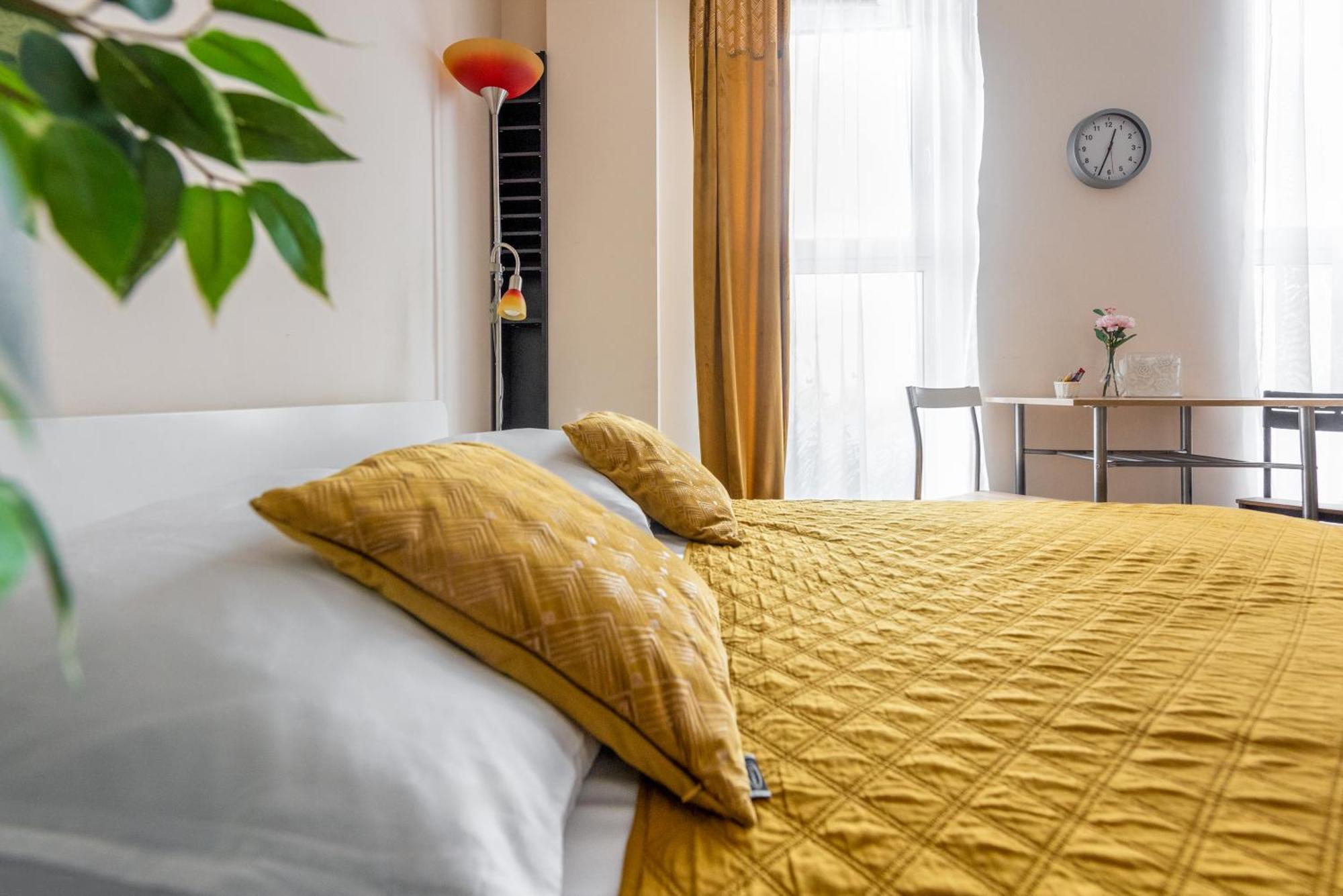 Cozy Modern Apartment Astoria Magic Orange Old Town Krakow Bagian luar foto